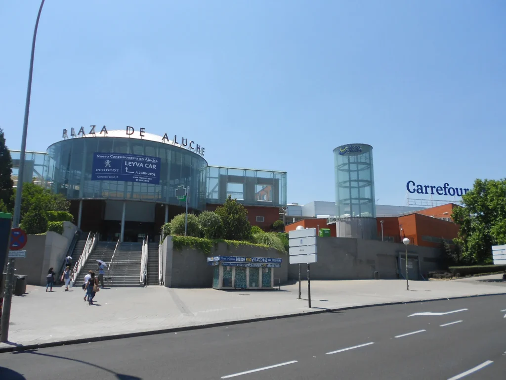 Centro Comercial de Aluche Madrid