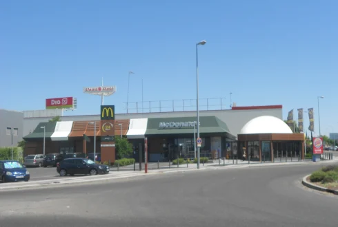 Restaurante servicio rápido en Centro Comercial